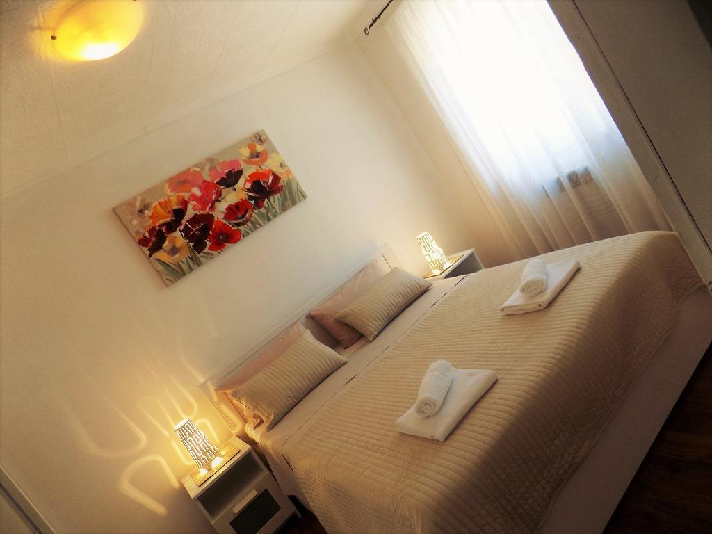 Apartment Anamarija Njivice Luaran gambar